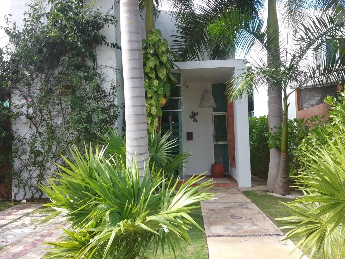 Casa Rioja Playacar Panzió Playa del Carmen Kültér fotó